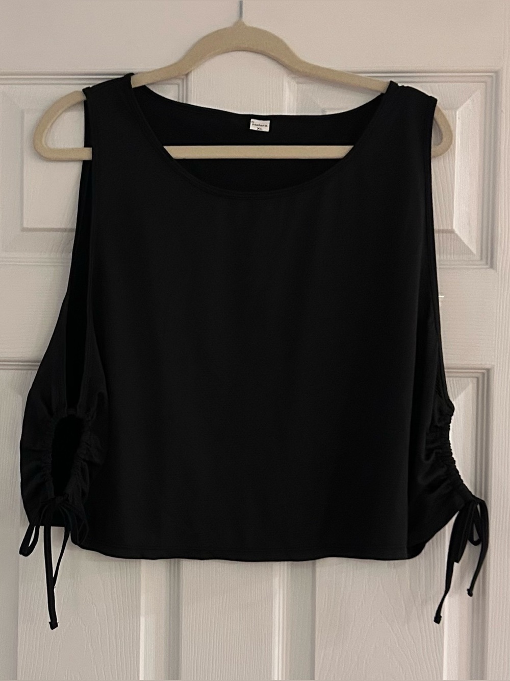 Halara Tank Top Size XL Side Ruched